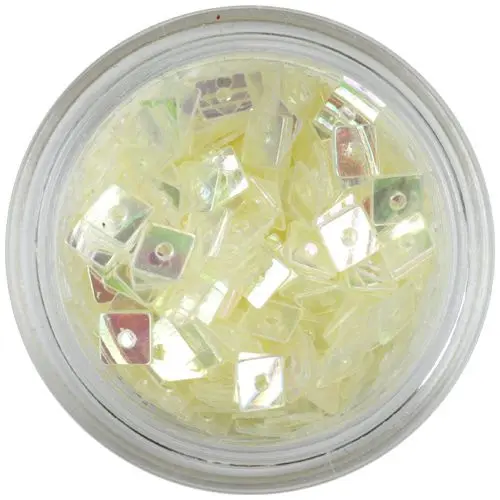 Průhledný čtvereček - nail art ozdoba s dírkou