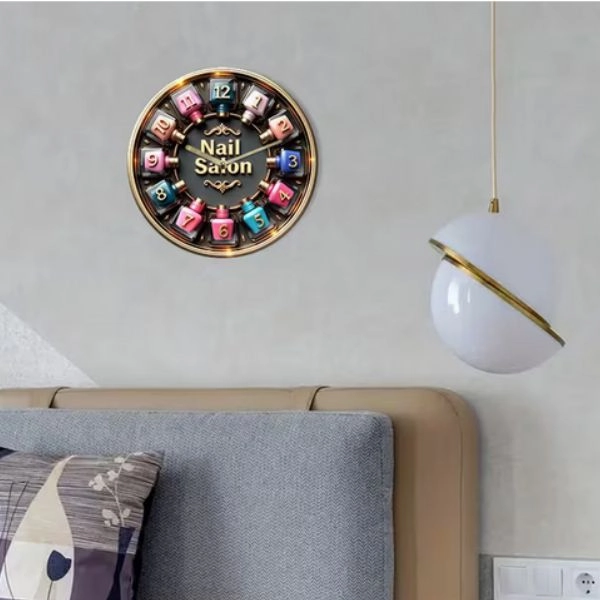 Nástěnné hodiny - Laky