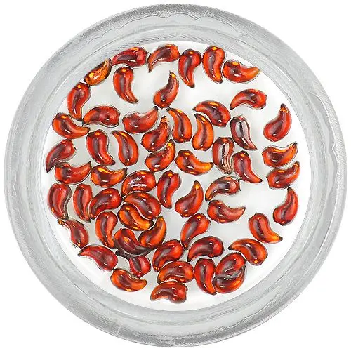 Hnědé kamínky na nehty - zahnuté slzičky